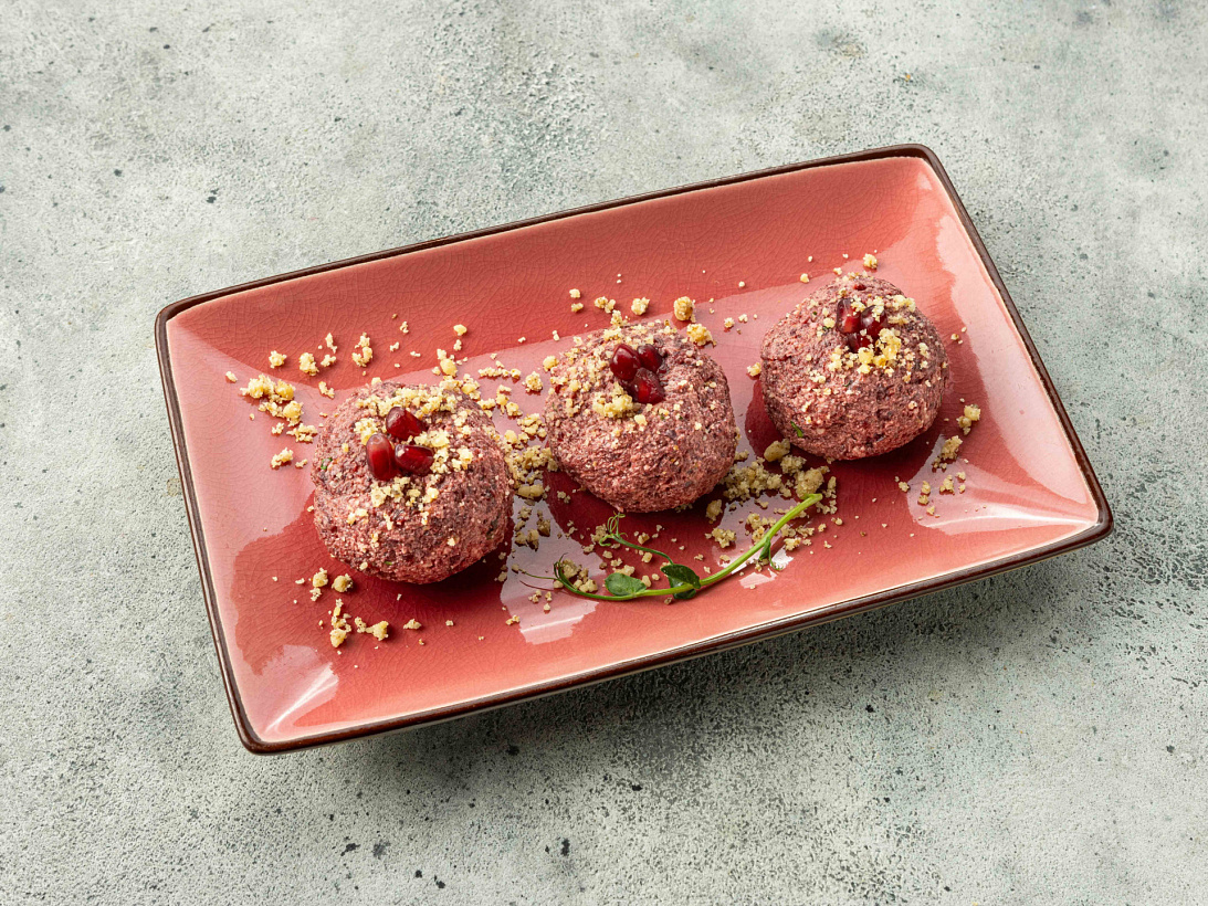 Пхали из свеклы с орехами