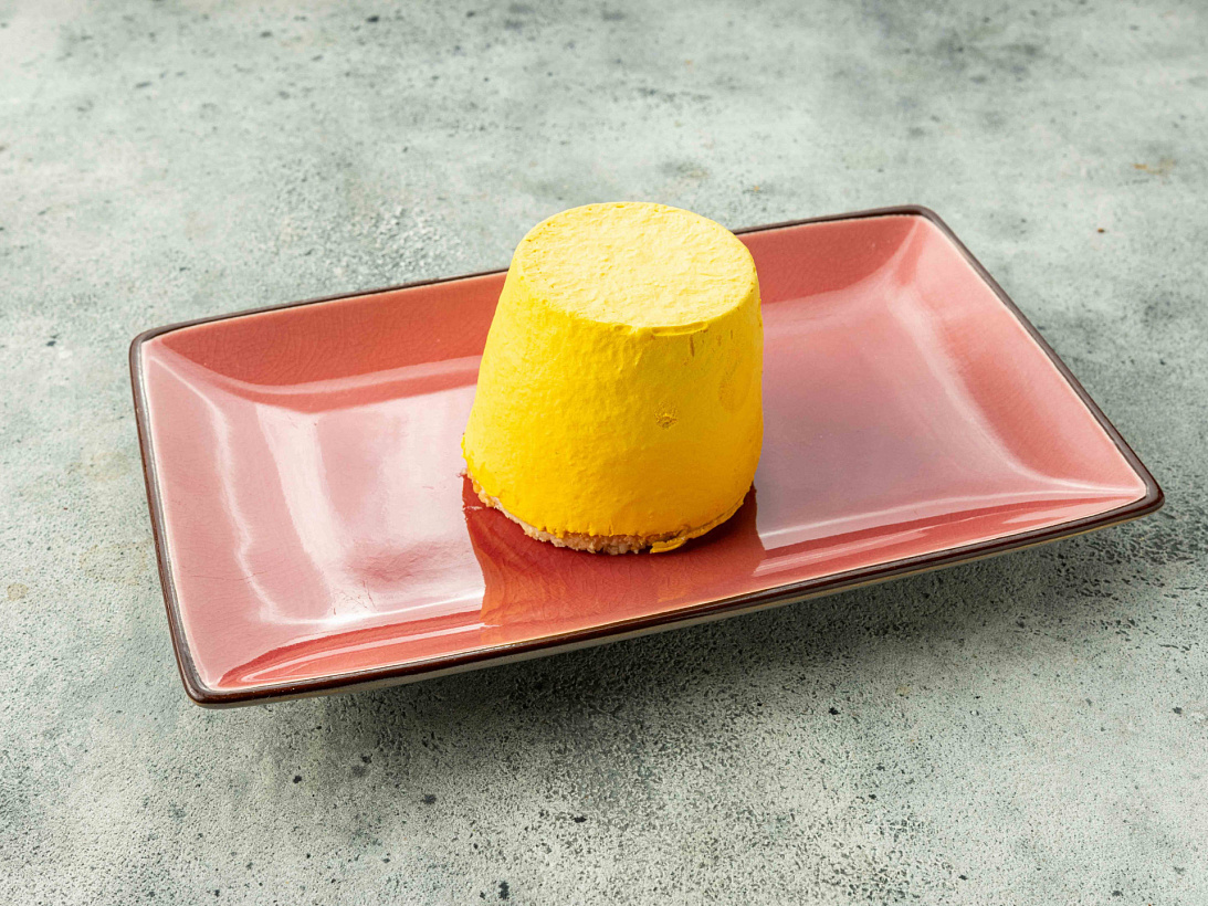 Пирожное манго-маракуйя